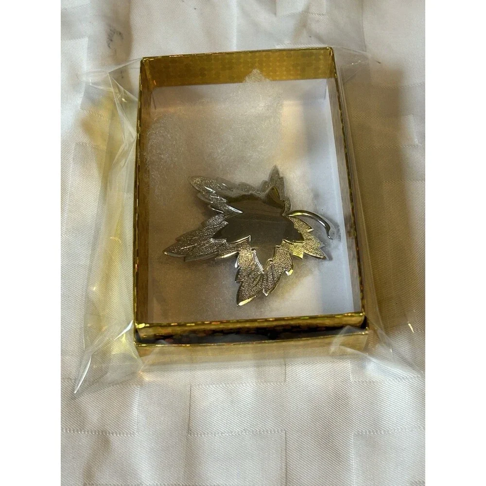 Vintage Signed Monet Silver Tone Maple Leaf Brooch Pin